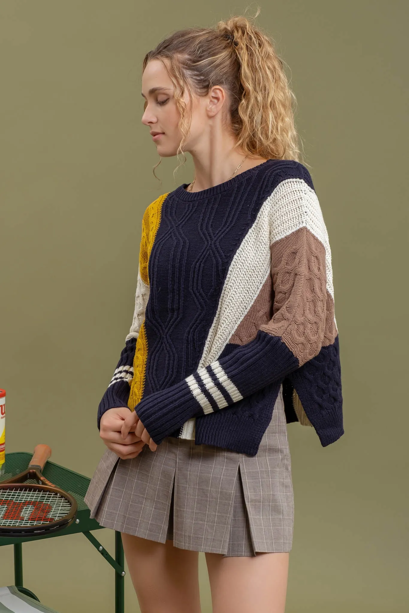 COLORBLOCK CABLEKNIT SWEATER
